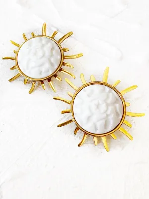 Sunshine On My Shoulders (White 2)